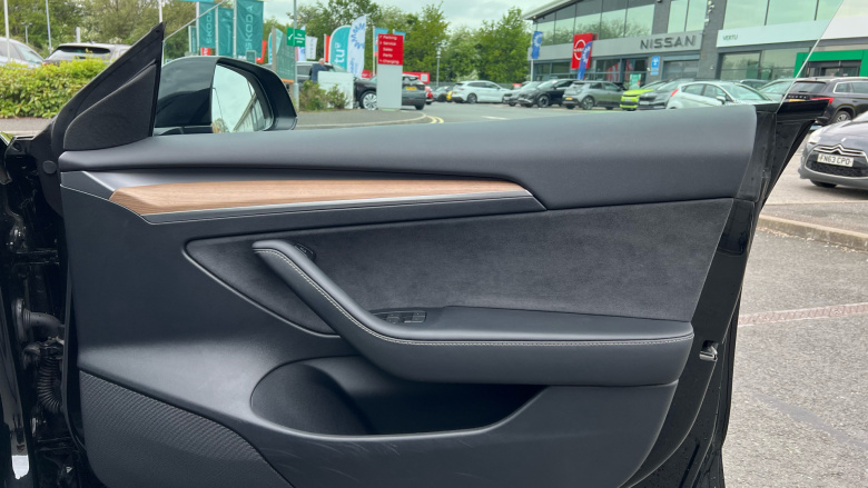 Tesla Model 3 Performance AWD 4dr [Performance Upgrade] Auto Electric Saloon